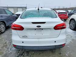 2016 Ford Focus SE — 9