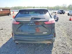 2021 Ford Edge Titanium — 9