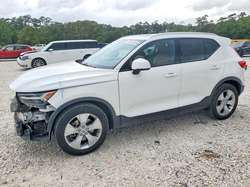 2019 Volvo XC40 T5 Momentum