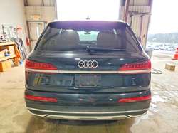 2021 Audi Q7 Premium Plus — 10