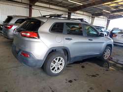 2017 Jeep Cherokee Sport — 7
