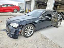 2016 Chrysler 300C