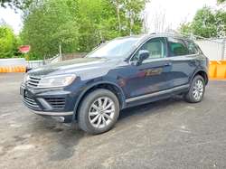 2016 Volkswagen Touareg Sport — 1