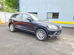 2016 Volkswagen Touareg Sport — 7