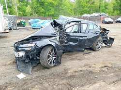 2025 Genesis G70 2.5T Standard