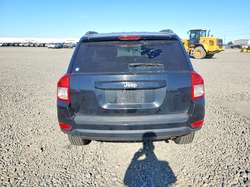 2012 Jeep Compass Sport — 9