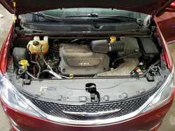 2018 Chrysler Pacifica Touring L Plus — 4
