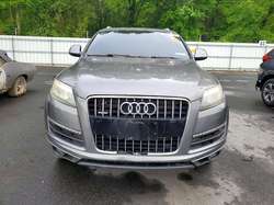 2012 Audi Q7 Premium Plus — 9