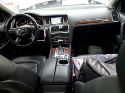2012 Audi Q7 Premium Plus — 12