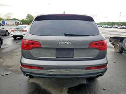 2012 Audi Q7 Premium Plus — 10