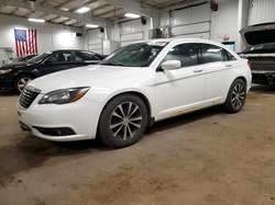 2013 Chrysler 200