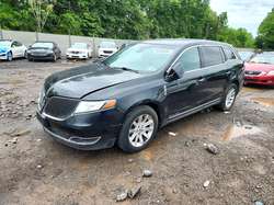 2015 Lincoln MKT Livery