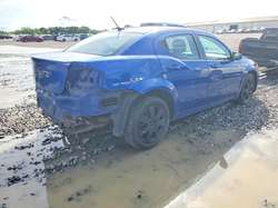 2013 Dodge Avenger SE — 6