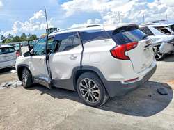 2021 GMC Terrain SLT — 6