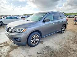 2020 Nissan Pathfinder SL