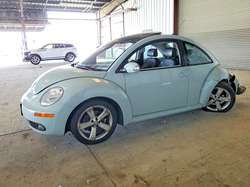 2010 Volkswagen NEW Beetle