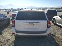 2016 Jeep Compass Sport — 11