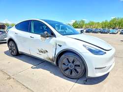 2024 Tesla Model Y — 8