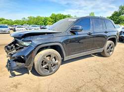 2022 Jeep Grand Cherokee Laredo