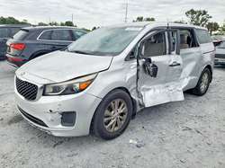 2016 KIA Sedona L