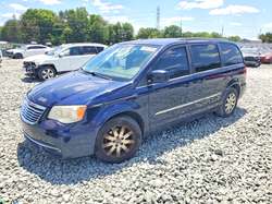 2013 Chrysler Town & Country Touring