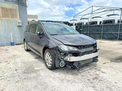 2018 Chrysler Pacifica LX