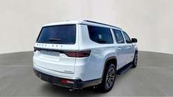 2023 Jeep Wagoneer L Series II — 6
