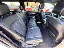 2023 Jeep Wagoneer L Series II — 8