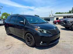 2014 Toyota Sienna XLE 8-Passenger