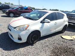 2014 Toyota Prius C TWO