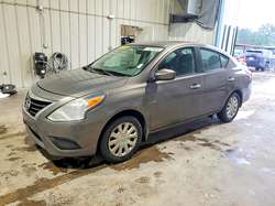 2015 Nissan Versa 1.6 SV