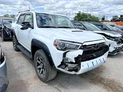 2023 Toyota 4RUNNER TRD OFF-Road
