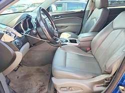 2010 Cadillac SRX — 10