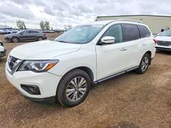 2019 Nissan Pathfinder S