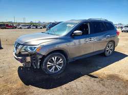 2017 Nissan Pathfinder SV