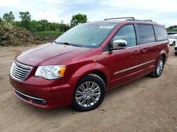 2015 Chrysler Town & Country Touring L