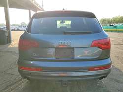 2012 Audi Q7 Premium Plus — 10