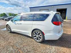 2017 Chrysler Pacifica Limited — 7