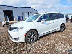 2017 Chrysler Pacifica Limited — 1