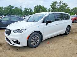2025 Chrysler Pacifica Hybrid Select