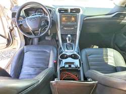 2015 Ford Fusion SE Hybrid — 11