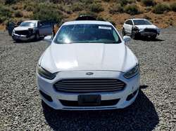 2015 Ford Fusion SE Hybrid — 8