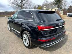 2020 Audi Q7 Premium — 4