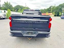 2021 Chevrolet Silverado K1500 Custom — 9