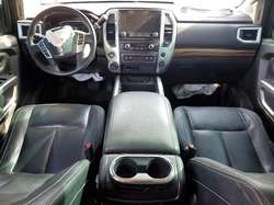 2021 Nissan Titan SL — 11
