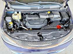 2018 Chrysler Pacifica Touring Plus — 4