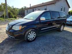 2013 Chrysler Town & Country Touring