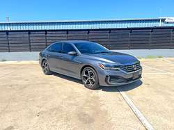 2022 Volkswagen Passat R-Line