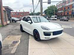 2016 Porsche Cayenne GTS