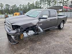 2015 RAM 1500 SLT